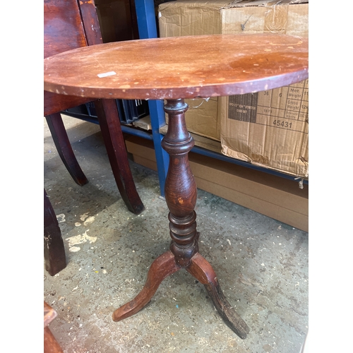 324 - Georgian Mahogany tripod table