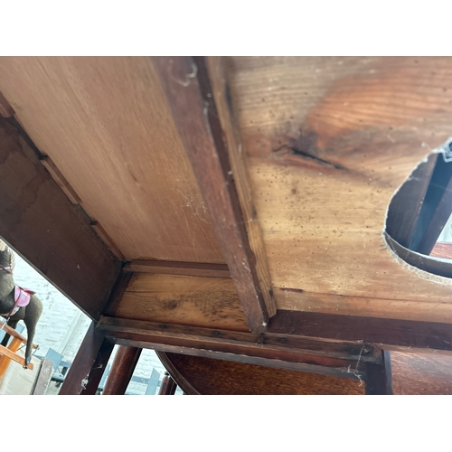 325 - Late 18th Century Georgian mahogany bedside cabinet / commode for restoration or conversion. Lovely ... 