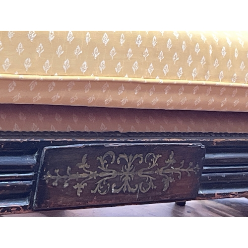 341 - William IV Empire Style Settle, Carved detail to the back panels above with marquetry inlay.
Upholst... 