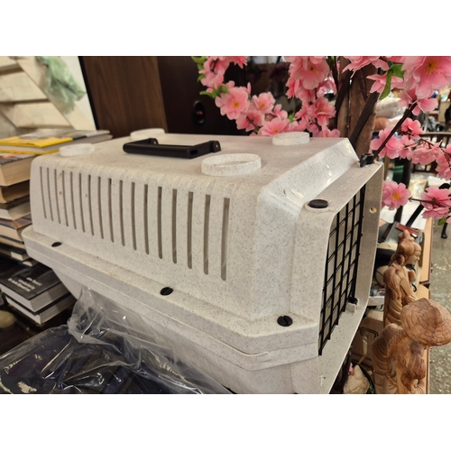 354 - Medium size pet carrier