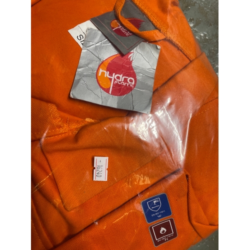 359 - Hi-Viz Flame Retardant Hydraflame Boiler suit. 2XL/3XL. New/ex-disp