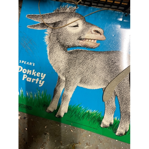 360 - Box of vintage games, Crib, boules, puzzles, pin the tail on the donkey etc