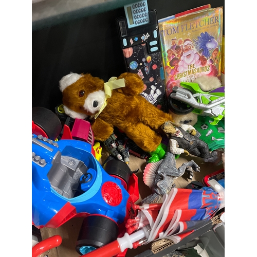 378 - Shelf full of good toys. Hasbro-Marvel Spiderman car, Marvel Superhero Adventure Hulk motorbike, Kee... 