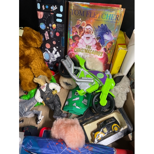 378 - Shelf full of good toys. Hasbro-Marvel Spiderman car, Marvel Superhero Adventure Hulk motorbike, Kee... 