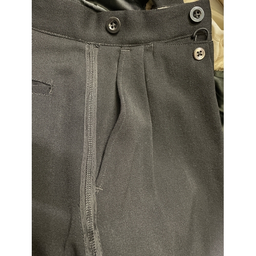 381 - Lovely Vintage Dinner Suit/DJ, tailor made by Walkers of North Shields. Perfect for PROM season!