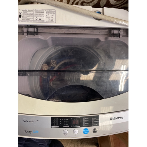 578 - Giantex Top loading Washing Machine.
