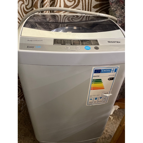 578 - Giantex Top loading Washing Machine.