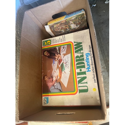 191 - Selection of vintage games- Scream Inn, Mastet Mariner, scrabble, bingo etc