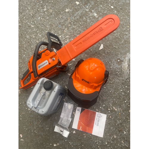 215 - Husqvarna 440 chainsaw & STIHL Function Basic forestry helmet with a nylon mesh visor and integrated... 
