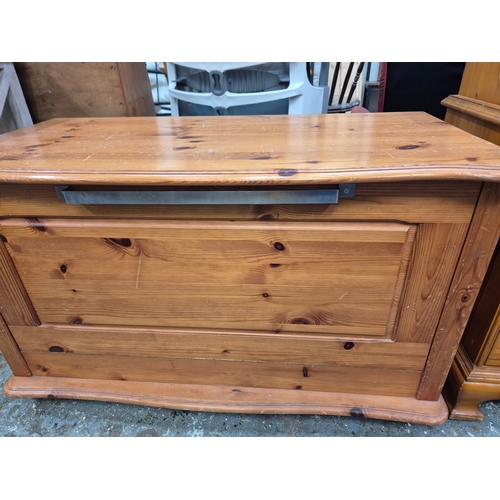 420 - Pine storage ottoman with fitted interior shelf, lift up lid and drop down front