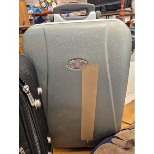442 - Calvin Hill hard shell case, small Dunlop case and a Cotton Traders holdall