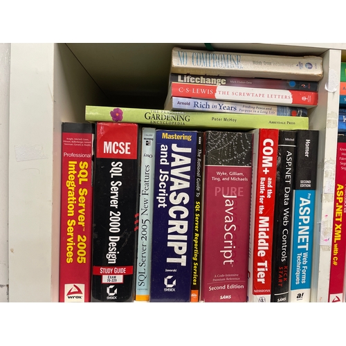 205 - 11 x cubes containing a huge quantity of mixed books.
