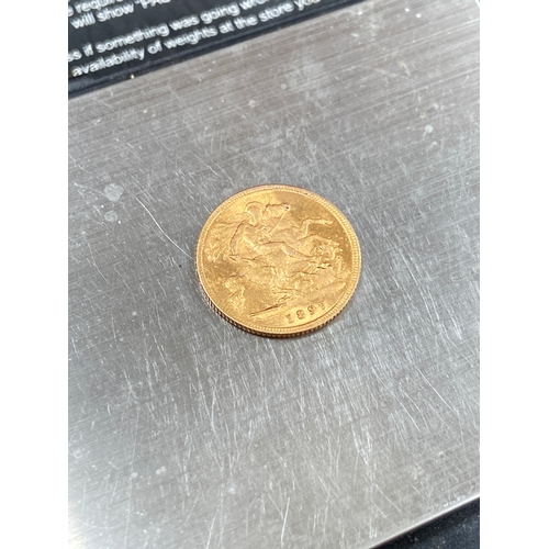 25 - 22ct gold Half Sovereign, 1897 Queen Victoria 