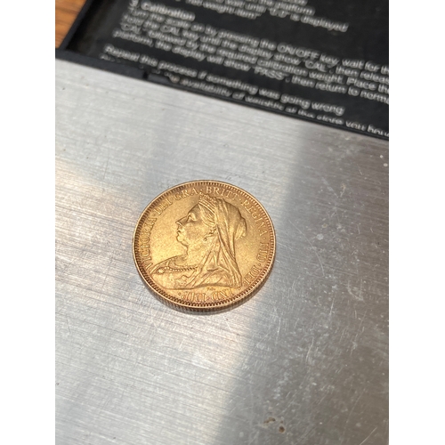 28 - 1893 Queen Victoria 22ct Gold Sovereign featuring the 