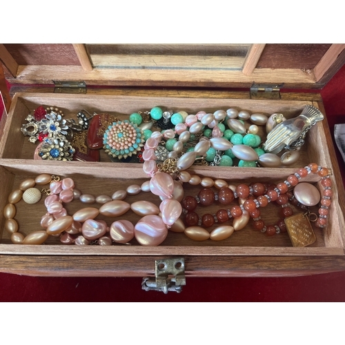 17 - Old wooden jewellery box with a selection of beautiful vintage jewellery