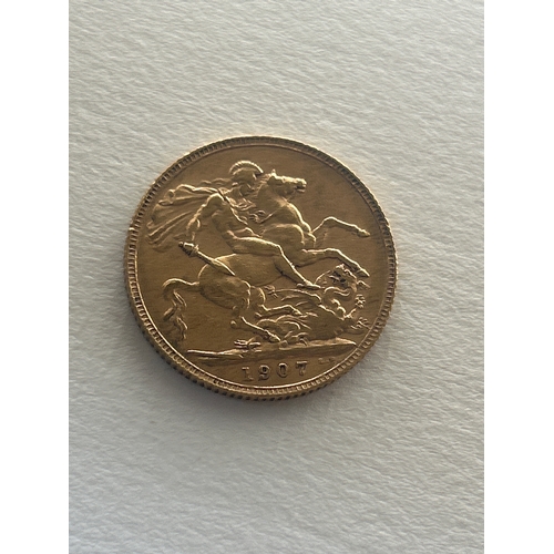 33 - 22CT gold sovereign, Edward VII, 1907. 7.98 grams