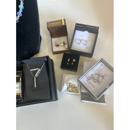 39 - Selection of costume jewellery including earrings, watch & necklace set, long crystal necklace i... 
