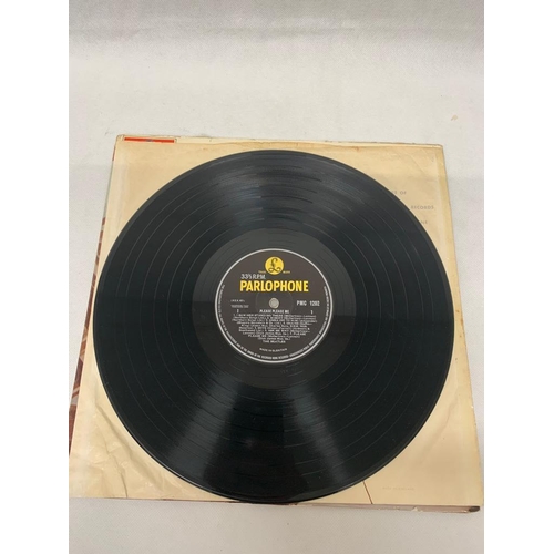 68 - Beatles, please please me, mono early press -1/-1 matrix . Parlophone co . At start of label rim . S... 