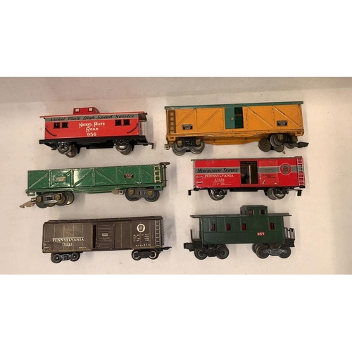 150 - American Flyer & MAR American 0 Gauge Freight units with 2 caboose 3 box car & 1 open goods wagon, w... 