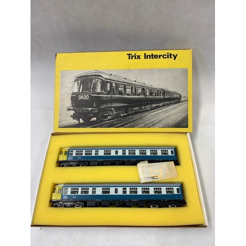 116 - TRIX Intercity 
  
 Cond 1 
 313