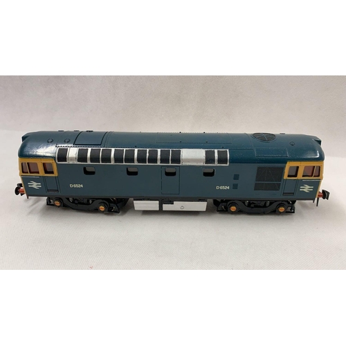 252 - 0 Gauge LIMA Class 33 BR blue detailed painted 
 Condition 3 
  
 825