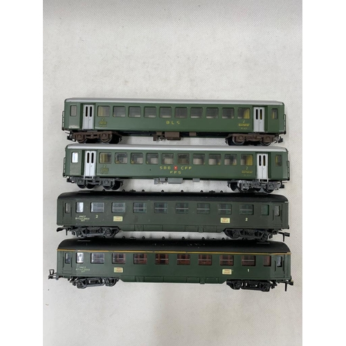 331 - 2 x 00 Gauge plastic Hornby Acho SNCF Paris Lille & 2 x HO Kleinbahn Marklin passenger coach SBB CFF... 