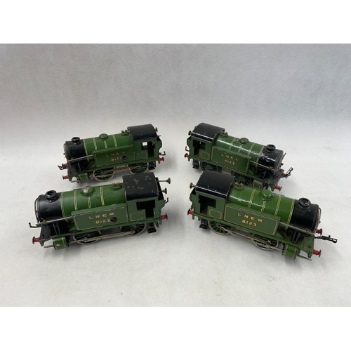 480 - 4 x Hornby 0 Gauge clockwork tank engines 0-4-0 in green for LNER, playworn, 1 is in good condition ... 