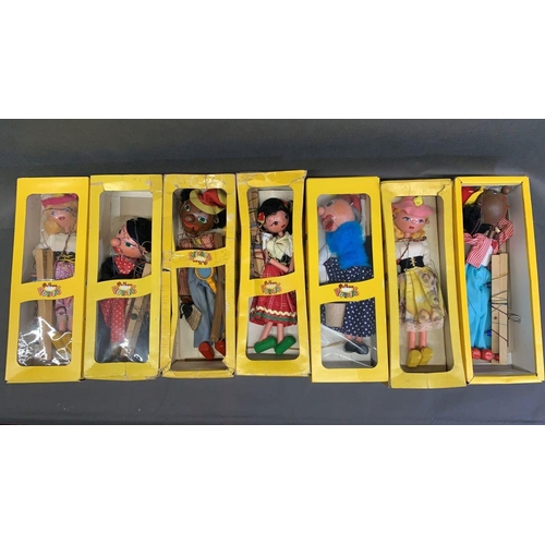 20 - 7 boxed Pelham Puppets