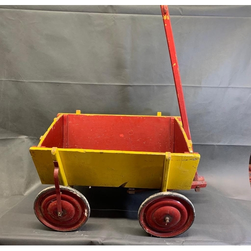 31 - A 1920-30s childs playcart, painted yellow with removable ends