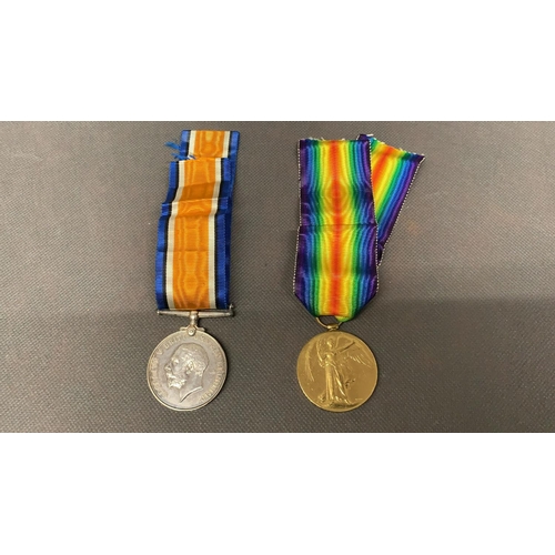 96 - 2 WW1 service medals