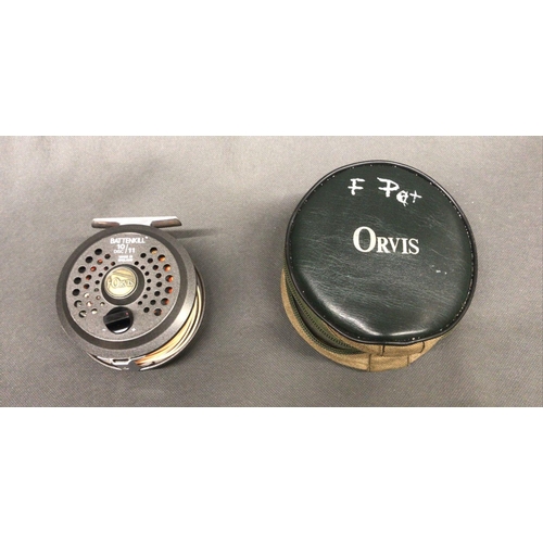 5 - Orvis fishing reel Battenkill 10/11 Disc. Made in England 3 3/4'', Slight wear

fishing reels