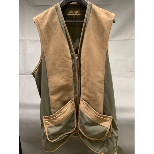 145 - Musto performance Gilet UK made slight signs of use size XL