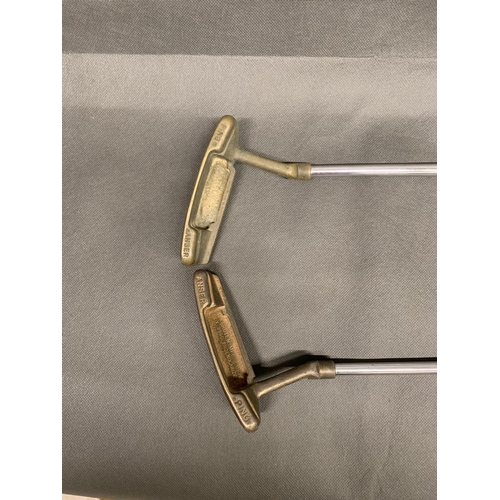 202 - Ping right hand Anser putter, box 9980 Phoenix Arizona, original grip with slight cracking