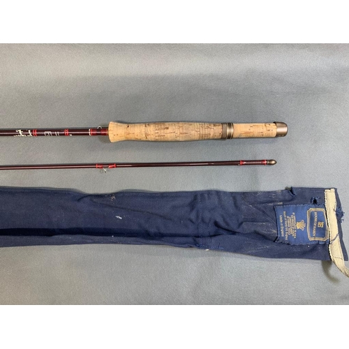 75 - Hardy fishing rod ''The Graphite de-lux 2 piece 8'6'' weight 6/7 with makers own bag, VGC


fishing ... 