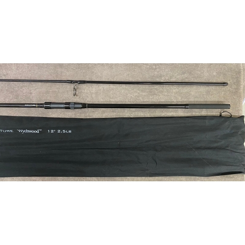 95 - A 2 piece Carp fishing Rod  
  
 Wychwood Signature carbon 2 piece carp rod in as new condition , 12... 