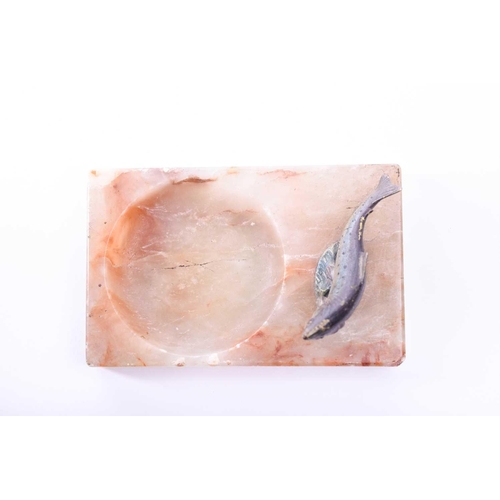 504 - A marble trinket dish surmounted with a small cold painted bronze leaping Salmon, early 20th century... 