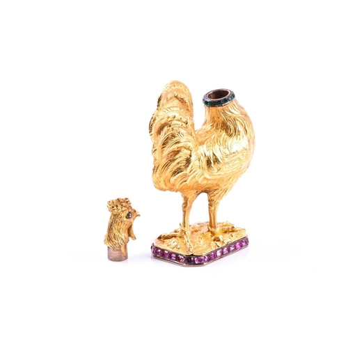 526 - An unusual novelty yellow metal and gemstone set snuff bottle in the form of a cockerel, with carved... 