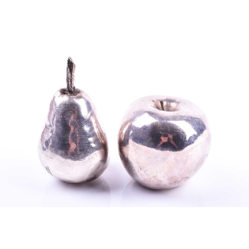 565 - A novelty silver model of an apple, approximately 6.2 cm high, hallmarked Birmingham, makers mark JB... 