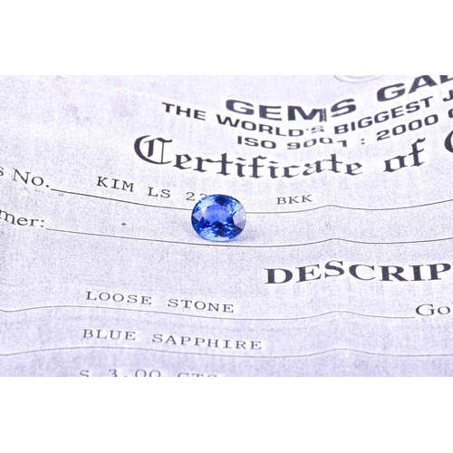 596 - An unmounted oval sapphire, estimated to be approximately 3cts and believed to be of Thai origin.
pl... 