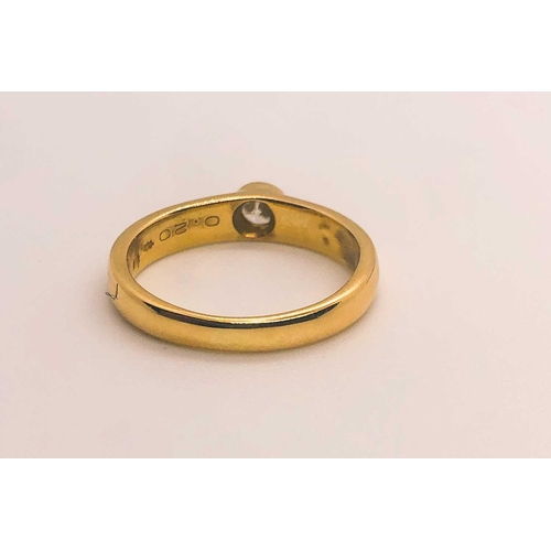 745 - An 18ct yellow gold and diamond ring, collet-set with a round-cut diamond of approximately 0.20 cara... 