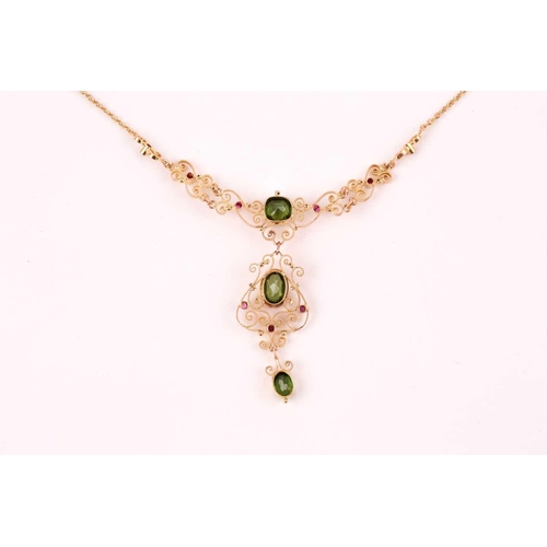 100 - An Art Nouveau 15ct yellow gold and tourmaline lavalier necklace, bearing makers mark for Murrle Ben... 