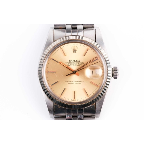 454 - A 1980 Rolex Oyster Perpetual DateJust ref. 16014 stainless steel automatic wristwatch, the champagn... 