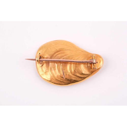 97 - A yellow metal and pearl brooch in the form of an oyster, with matte gold finish and pearl to centre... 