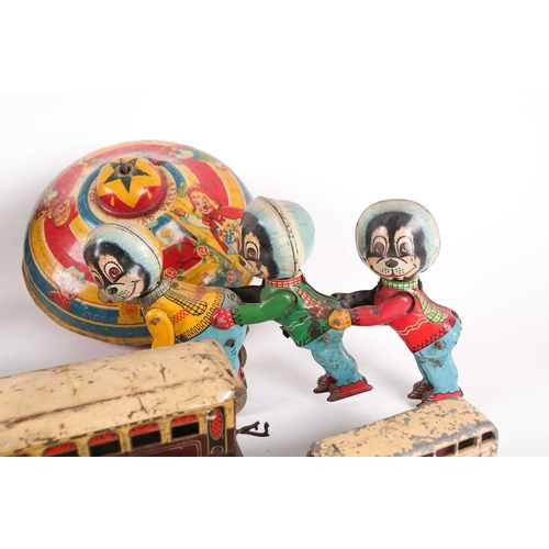 20 - A collection of early-late 20th-century metal toys of various origin. To include various mechanical ... 