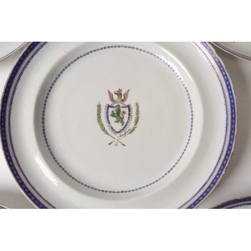 149 - A set of nine Chinese export American armorial dinner plates, created in the late 18th century as pa... 