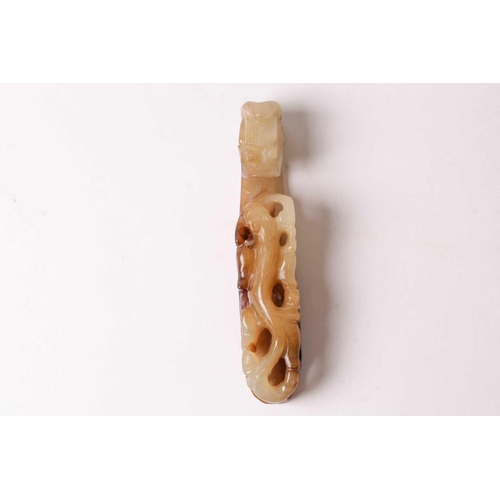 156 - A Chinese jade belt hook, late Ming/early Qing, the pierced body carved with a chilong, terminating ... 