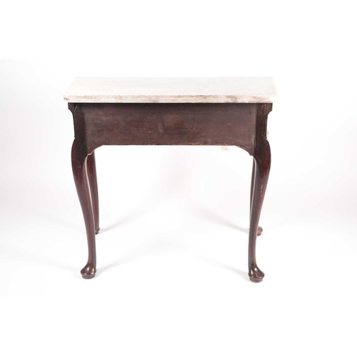 164 - A George II marble-topped mahogany side table of slight tapering outline. With thick white marble an... 