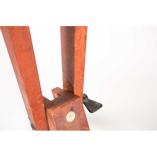 197 - An Early 20th century Newton & Windsor Ltd of London radial type beechwood artist easel. Bearing an ... 