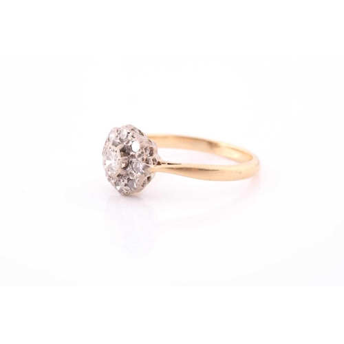 118 - An 18ct yellow gold and diamond cluster ring, set with round eight-cut diamonds, the central stone a... 