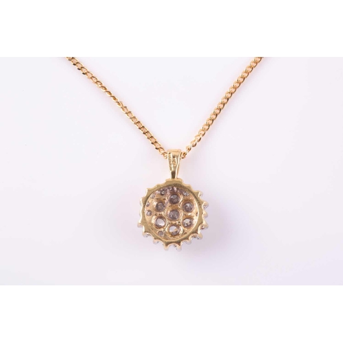 299 - An 18ct yellow gold and diamond cluster pendant, set with round brilliant-cut diamonds, pendant appr... 